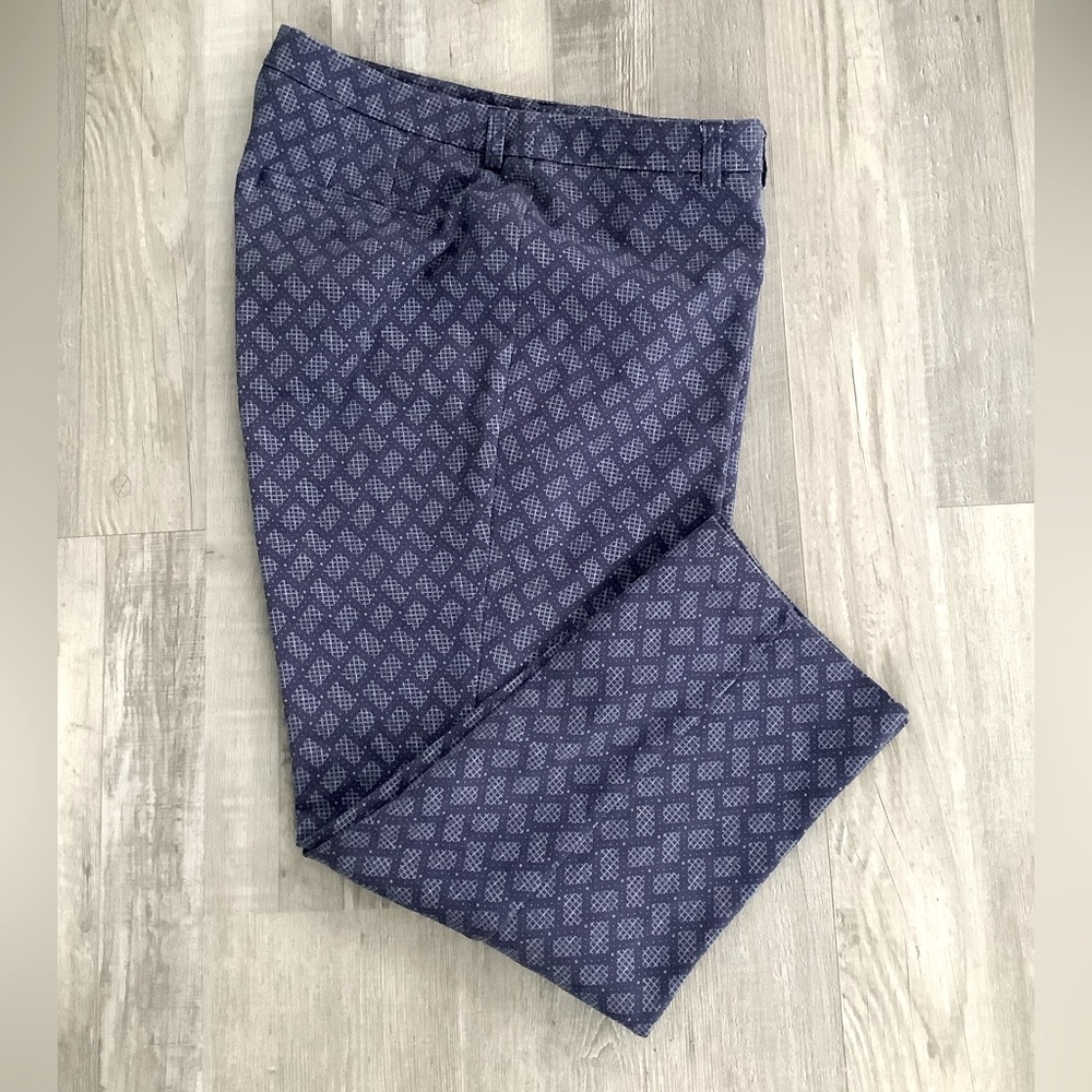 Chico's "So Slimming Juliet" pants with a blue diamond pattern - Picture 2 of 8